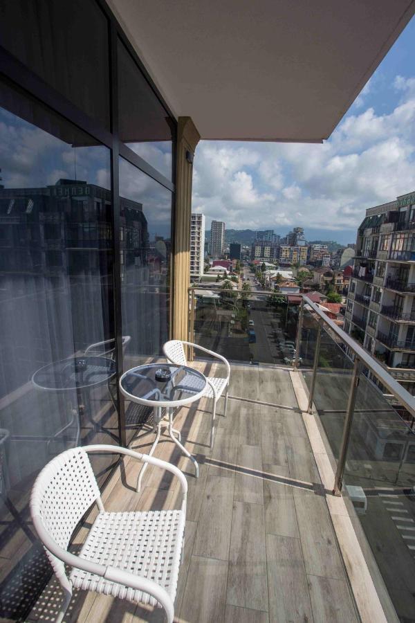Hotel Lord Batumi Eksteriør bilde