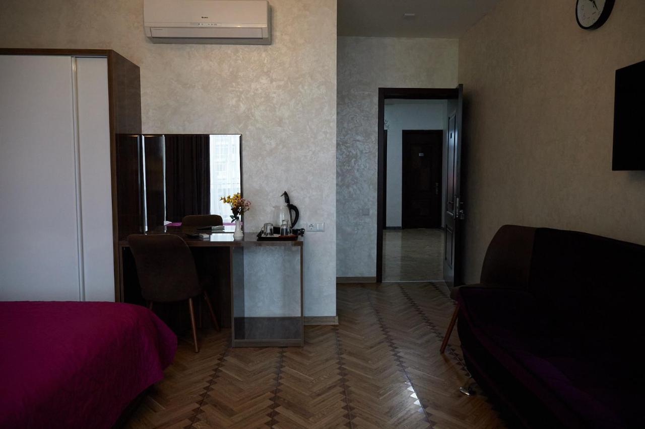Hotel Lord Batumi Eksteriør bilde