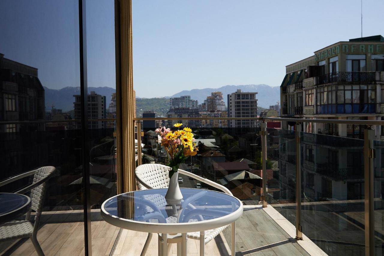 Hotel Lord Batumi Eksteriør bilde